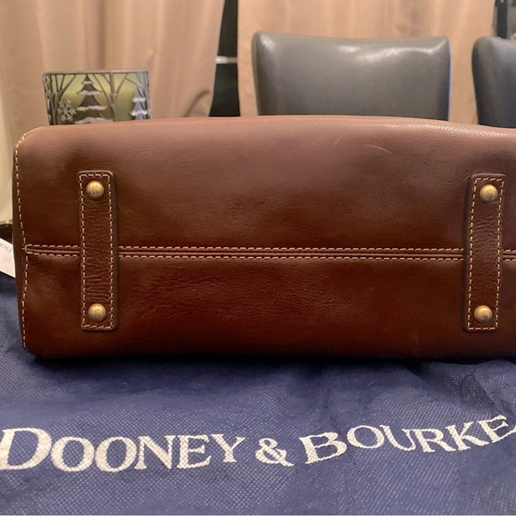 Dooney & Bourke Cameron Satchel in Chestnut. Approx measurements L12’ W5’ H9.5’. - Picture 6 of 9